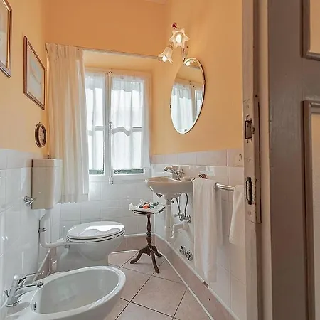 Calozzo Sleeps 12 Pool Air Con Wifi فيلة *